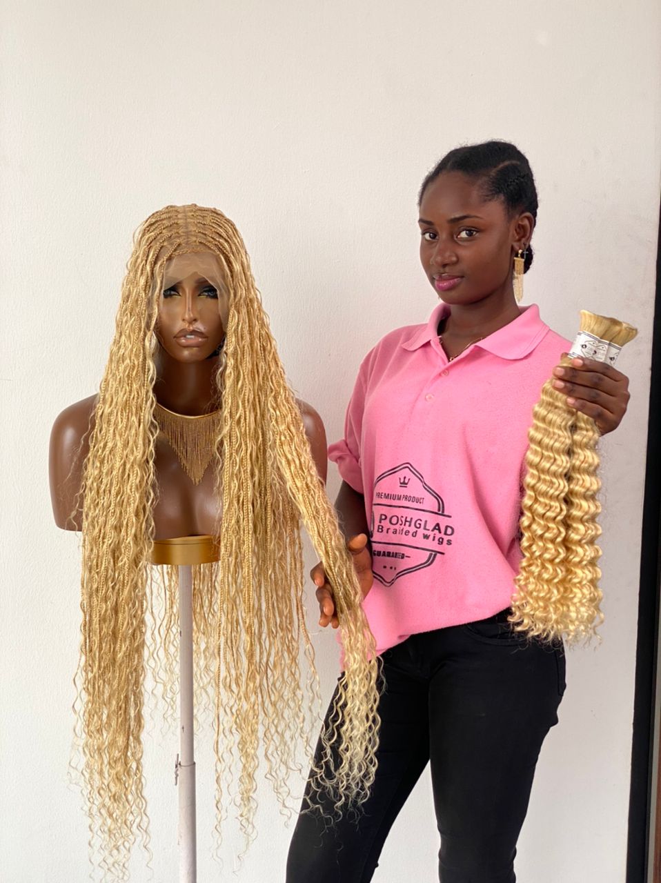 Bohemian Knotless -TARA BLONDE (100% Human hair curls) Bohemian Knotless -TARA BLONDE (100% Human hair curls)