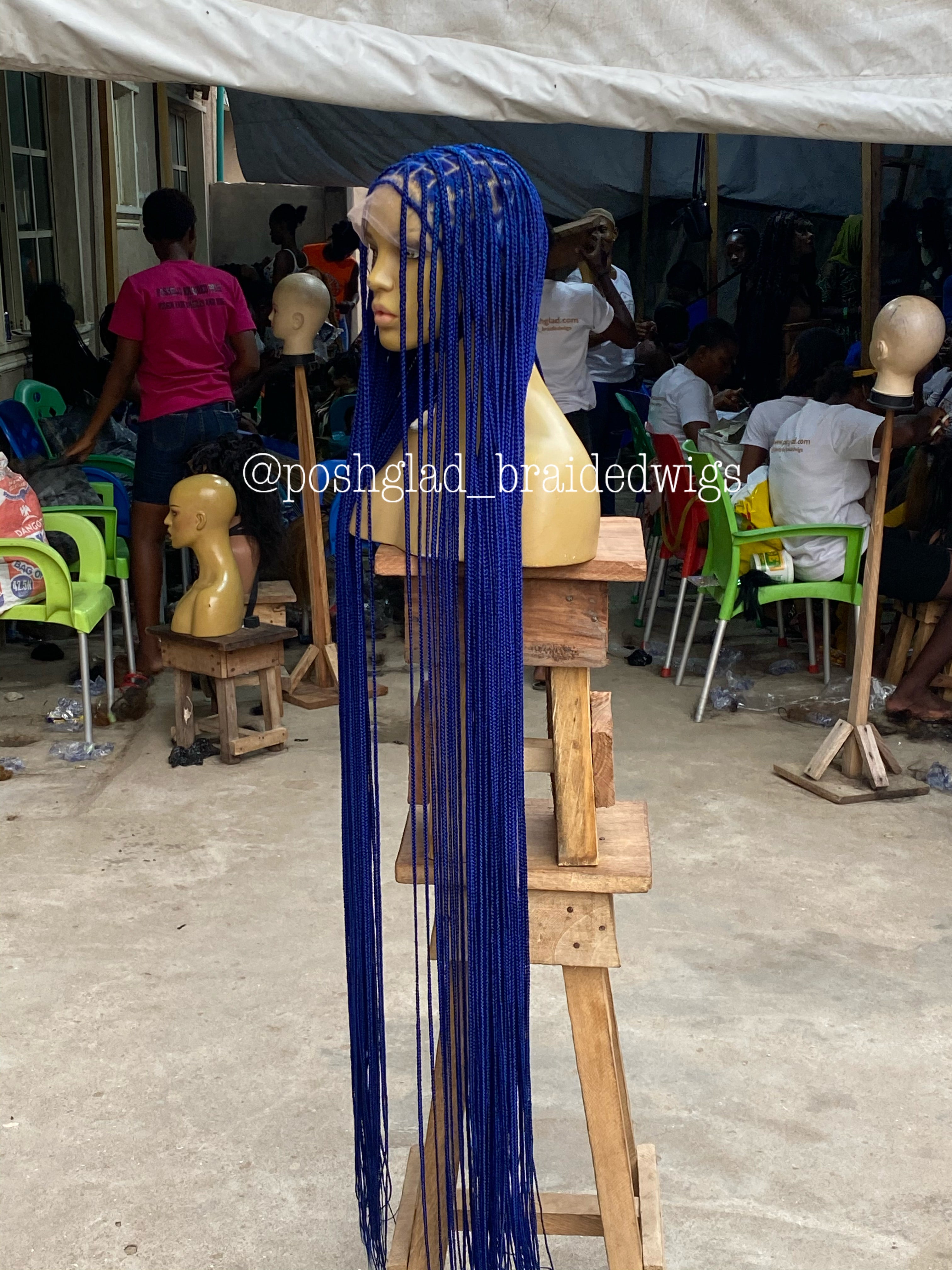 Shade knotless (PREMIUM BLUE) cost extra $50 for calf length Shade knotless (PREMIUM BLUE) cost extra $50 for calf length