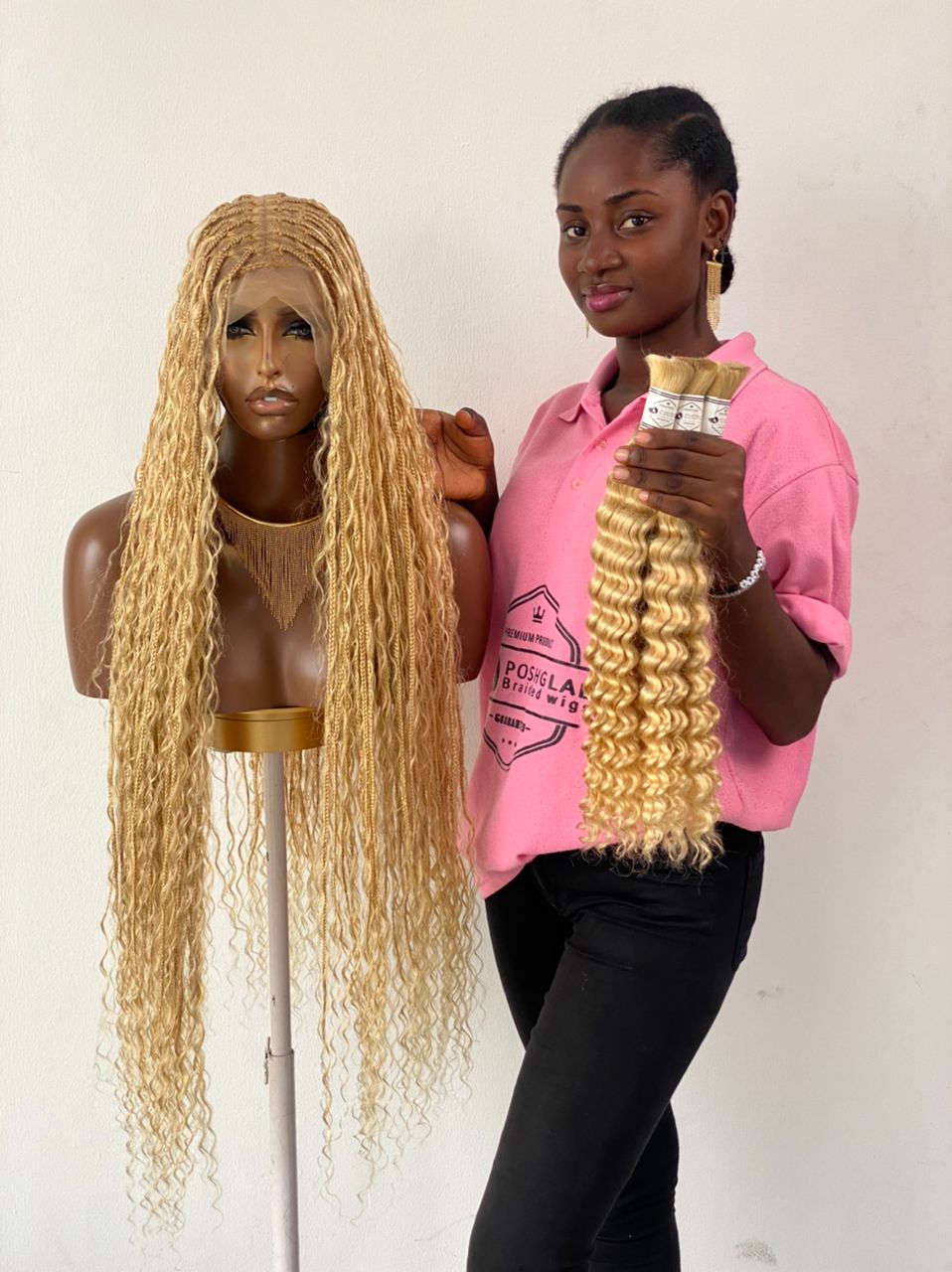 Bohemian Knotless -TARA BLONDE (100% Human hair curls) Bohemian Knotless -TARA BLONDE (100% Human hair curls)