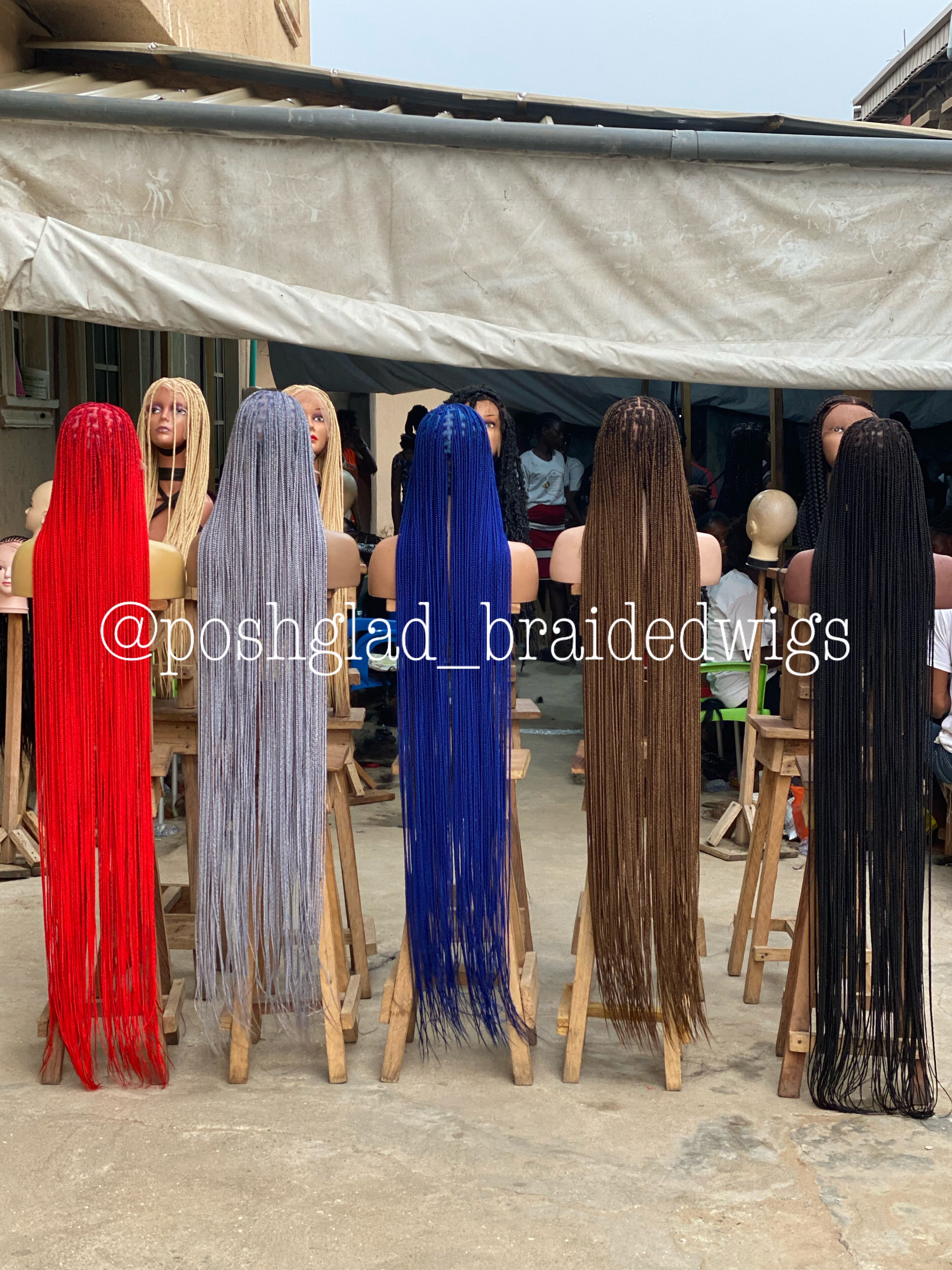 Shade knotless (PREMIUM BLUE) cost extra $50 for calf length Shade knotless (PREMIUM BLUE) cost extra $50 for calf length