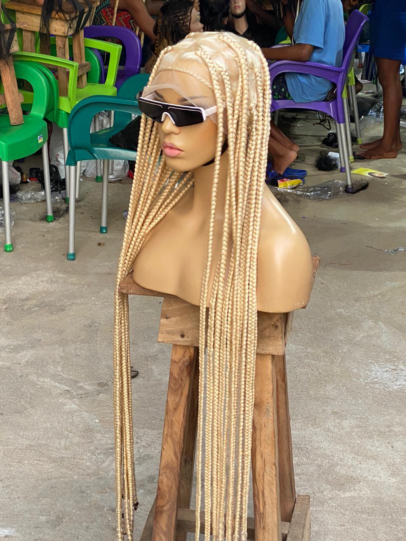 Knotless Braid Wig - Large Plaits Bright Blonde - Taylor Knotless Braid Wig - Large Plaits Bright Blonde - Taylor
