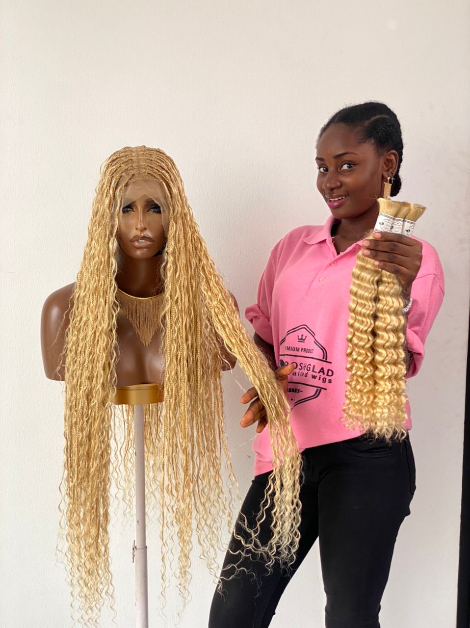 Bohemian Knotless -TARA BLONDE (100% Human hair curls) Bohemian Knotless -TARA BLONDE (100% Human hair curls)