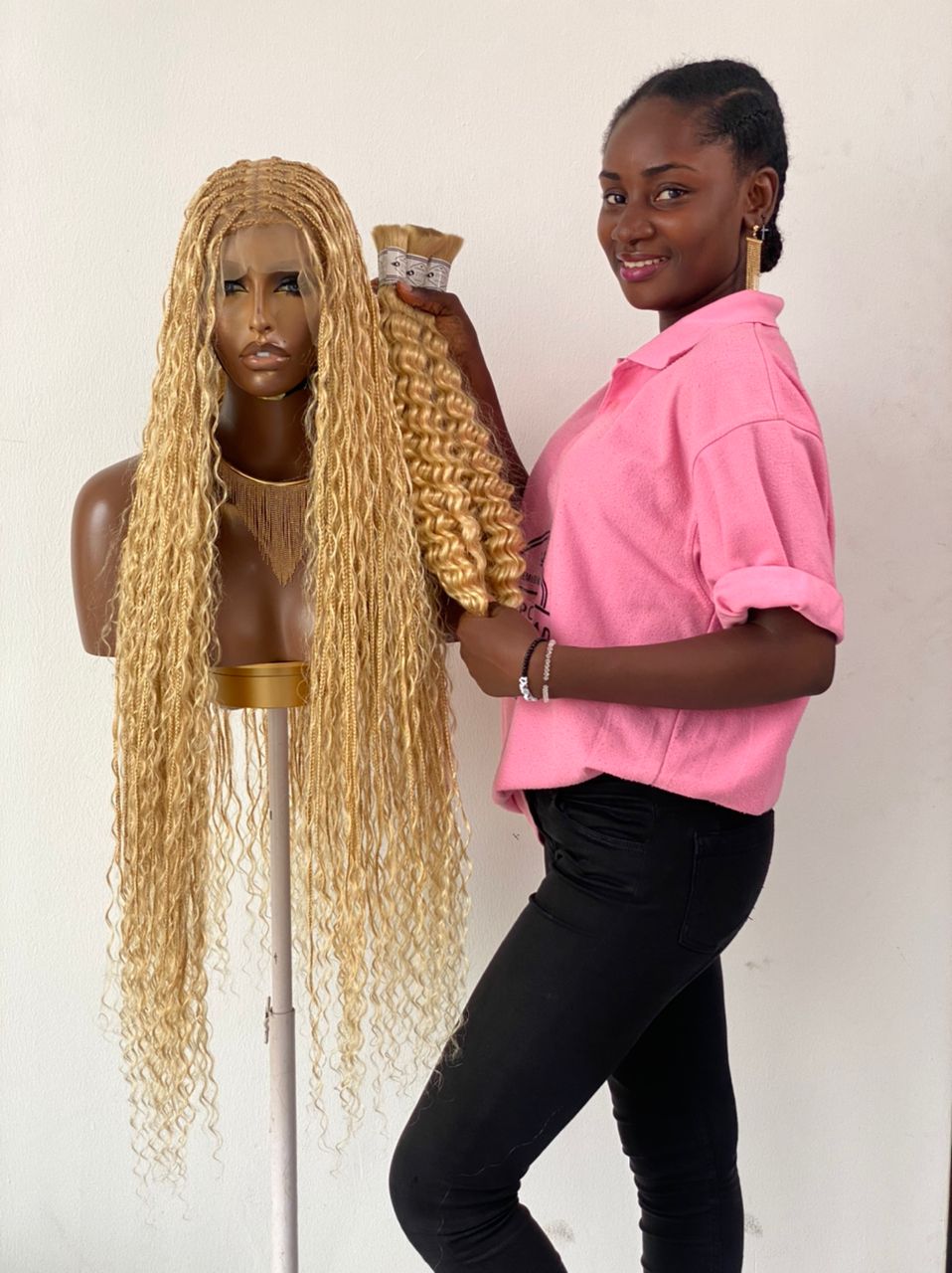 Bohemian Knotless -TARA BLONDE (100% Human hair curls) Bohemian Knotless -TARA BLONDE (100% Human hair curls)